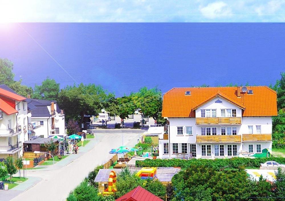 Dom Wczasowy Chlapovia Wladyslawowo-Chlapowo Exterior photo